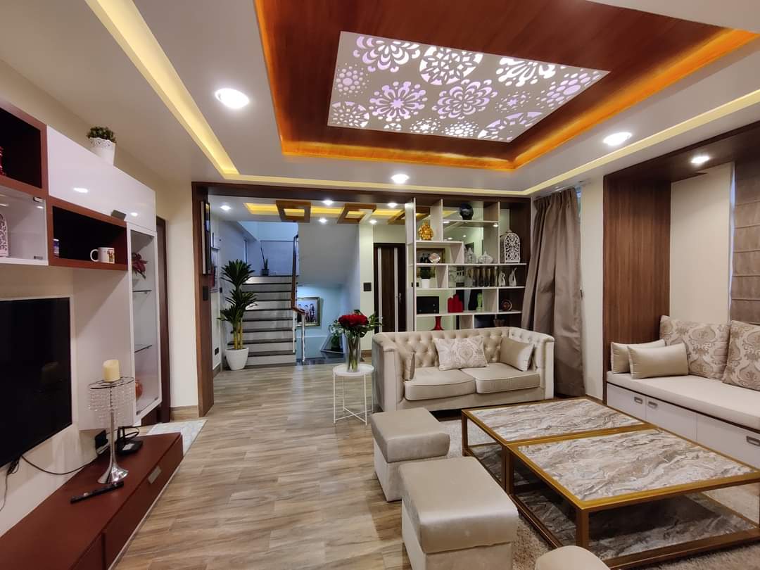 Lucky Carpenter Service