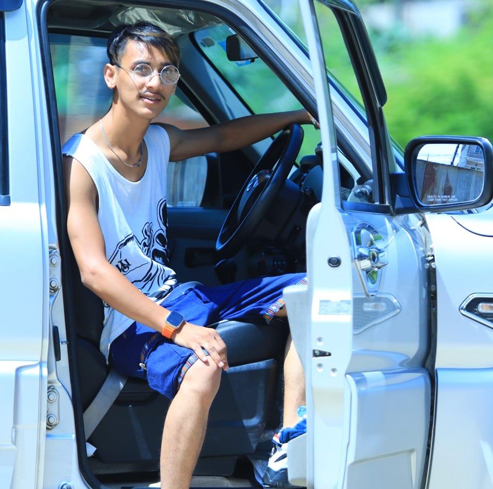 Light Driver On Rent